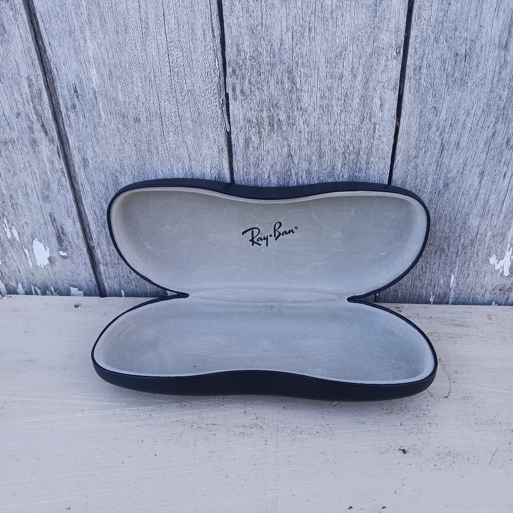 Ray-Ban Black Clamshell Sunglasses Authentic Hard‎ Case Only